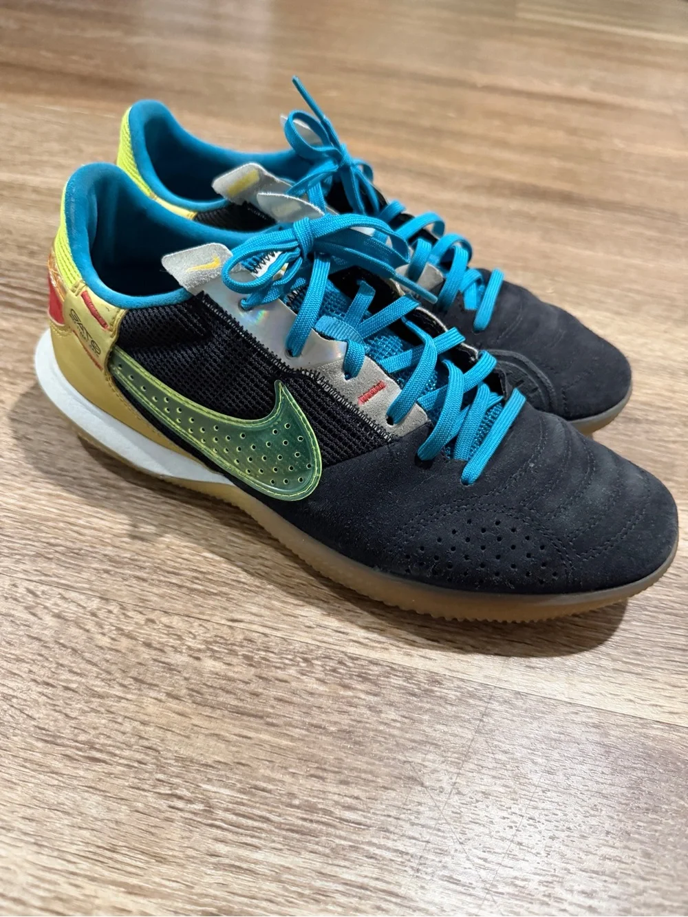 Nike Streetgato Indoor Soccer Shoes size 8.5